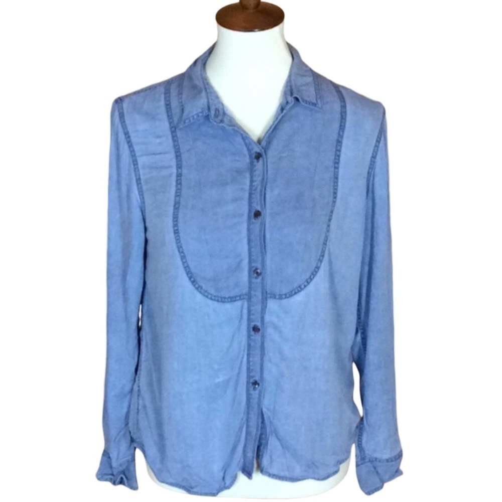 Two by Vince Camuto blue chambray shirt Size small